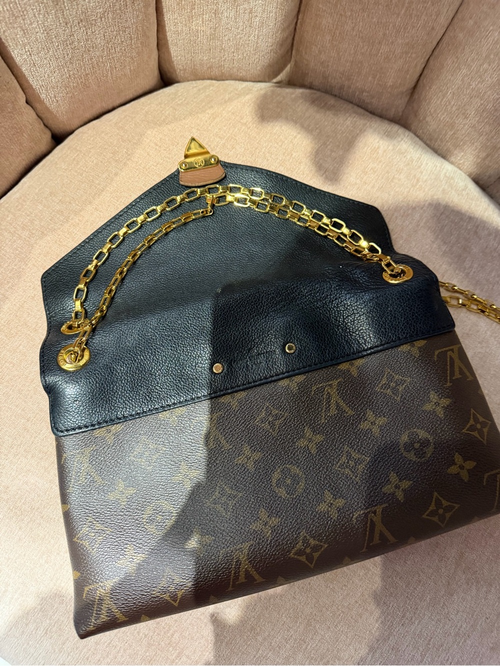 Louis Vuitton Brown Monogram & Black Leather Chain Shoulder Bag - Picture 7 of 14